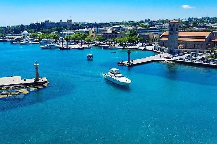 Mandraki Port